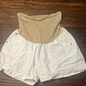 Lightweight Motherhood Maternity Full Panel White Shorts